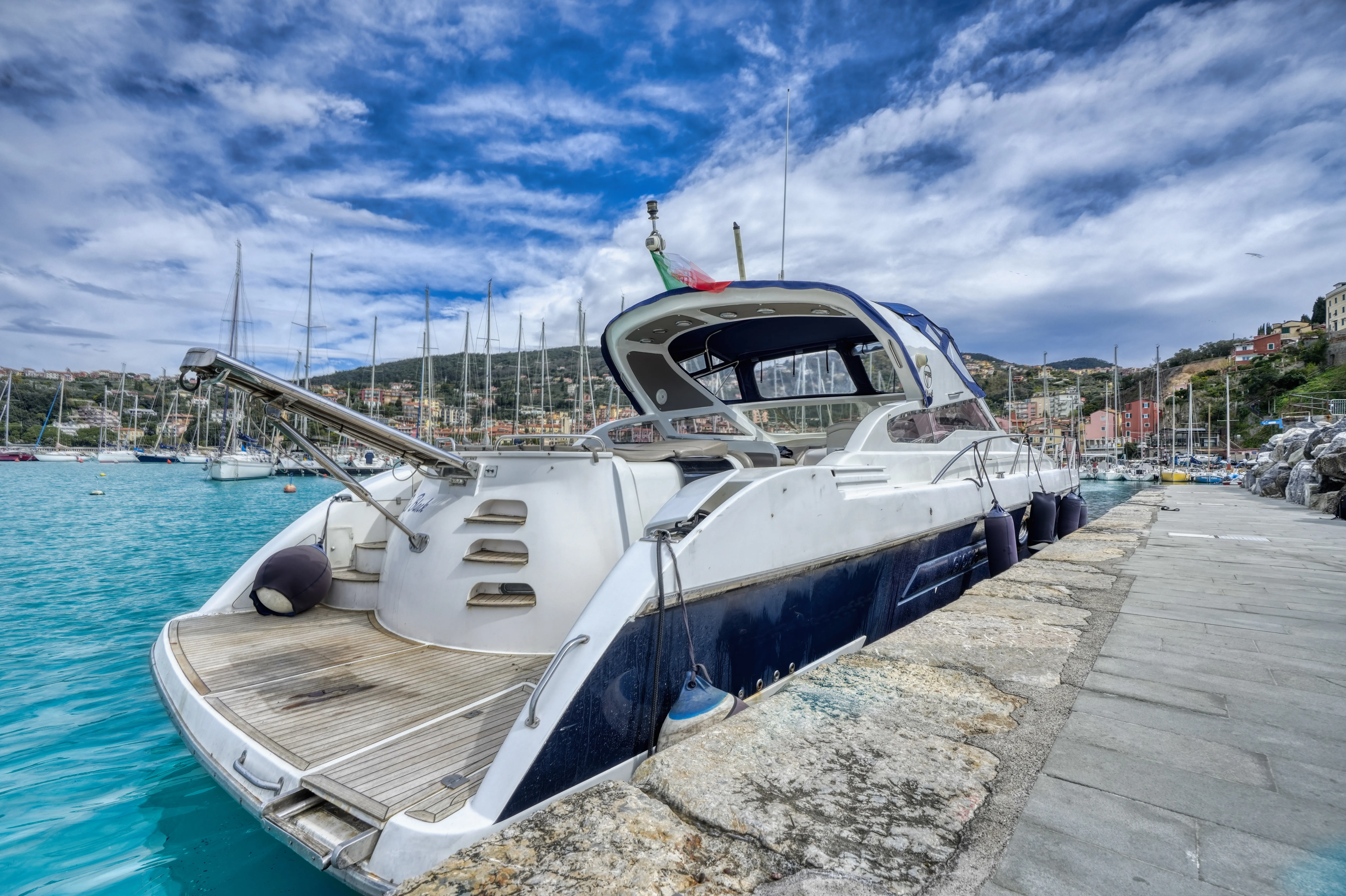 Giorgi Must 52ft external side view