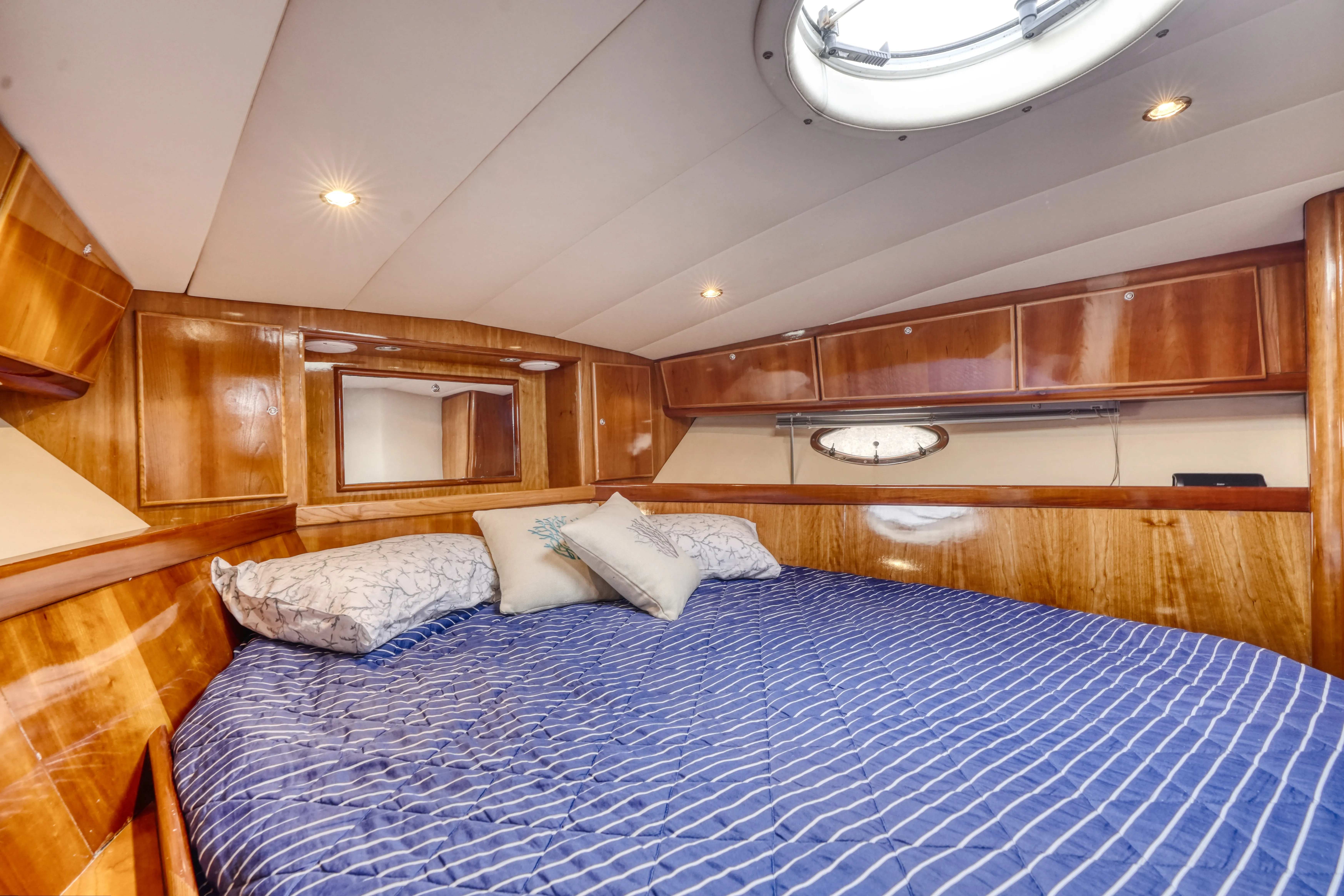 Giorgi Must 52ft cabin